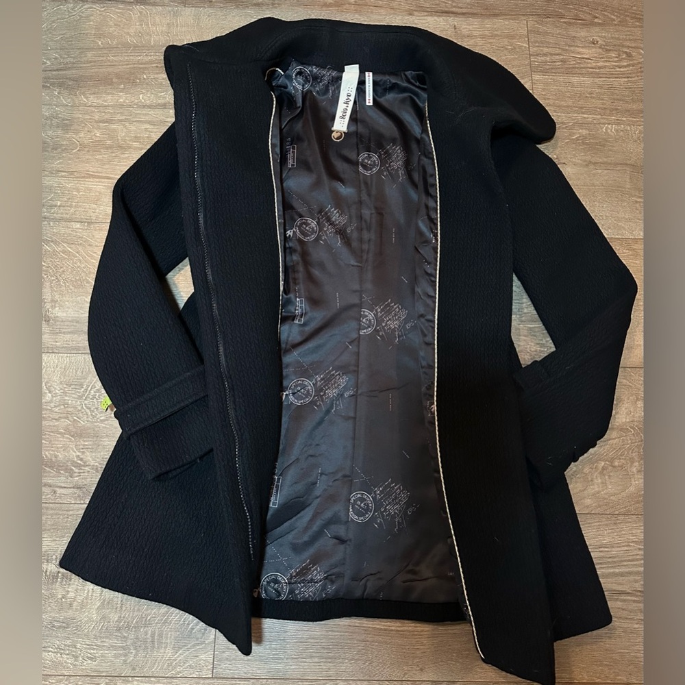 Soia & Kyo Wool Coat Black Textured Oversized Collar Size Small Made in Canada - Picture 10 of 13